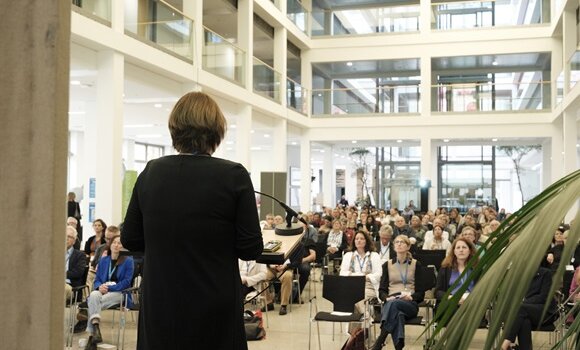 Keynote Speaker auf der Digital Convention 2025