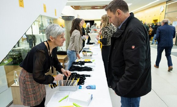 Gäste registrieren sich zur Veranstaltung 